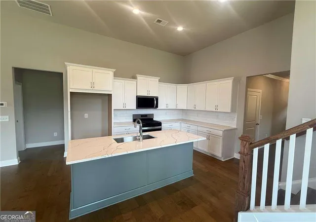 Photo 4 of Townhouse for sale at 348 Lakeside Ct, Canton, GA 30114 | MLS# 10788579 | Listing updated on 2026-07-02