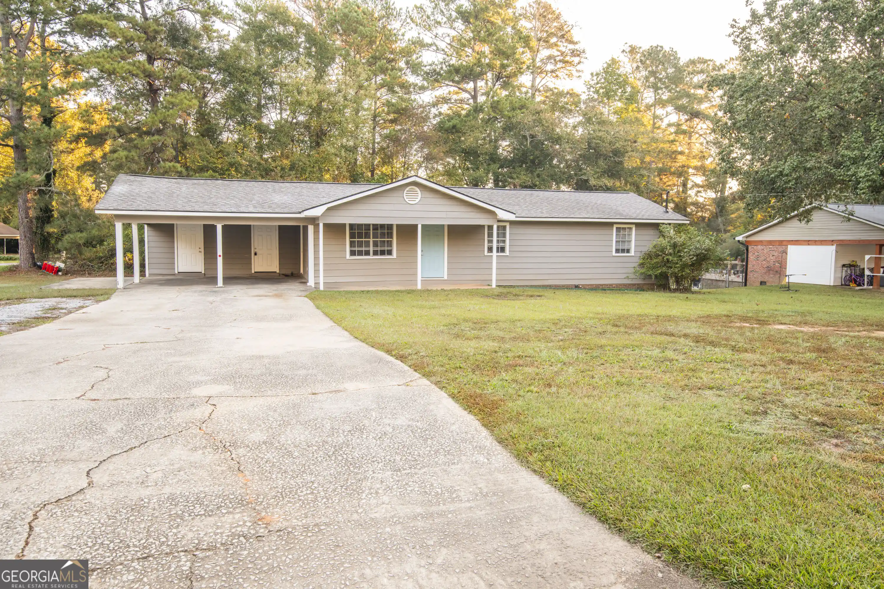 Photo 1 of Single family home for sale at 20 Woodland Dr, Carrollton, GA 30117 | MLS# 10845501 | Listing updated on 2026-10-24