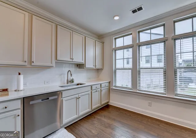 Photo 2 of Townhouse for sale at 2612 Caruso Wy, Atlanta, GA 30339 | MLS# 10801212 | Listing updated on 2026-08-21
