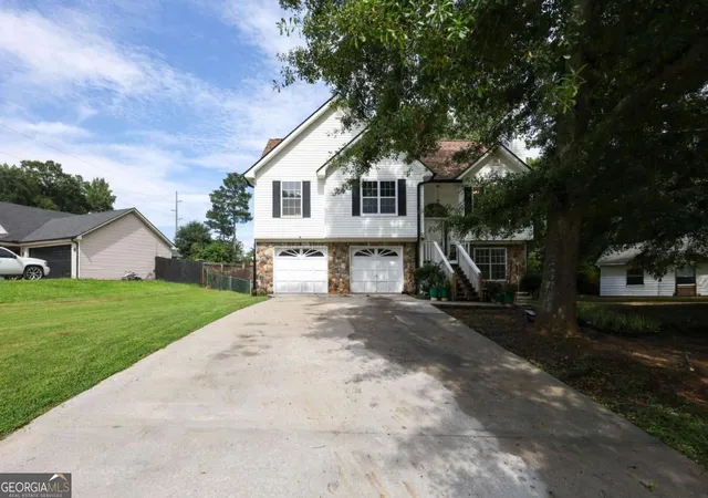 Photo 1 of Single family home for sale at 75 Woodland Ridge Cir, Covington, GA 30016 | MLS# 10826887 | Listing updated on 2026-08-29