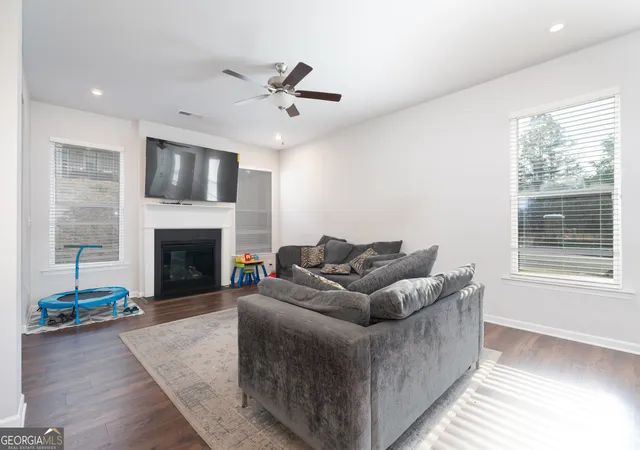 5th image of 1250 Park Center Cir, Austell, GA 30168 | MLS# 10741227