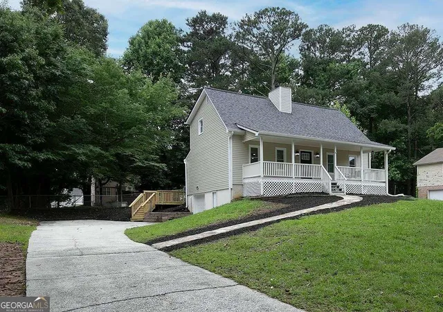 2nd image of 2883 Country Ln Nw, Kennesaw, GA 30152 | MLS# 10778147