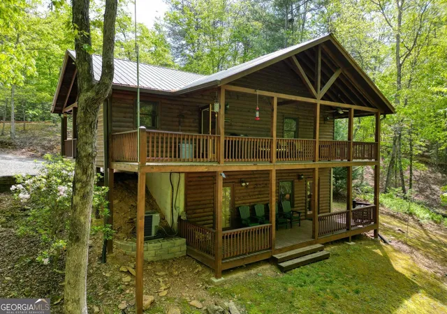 Photo 4 of Single family home for sale at 215 The Woods Rd, Mineral Bluff, GA 30559 | MLS# 10759658 | Listing updated on 2026-07-10