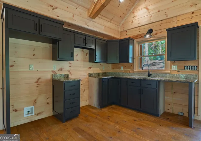 Photo 4 of Single family home for sale at 100 Crystal Oliver Ln, Blue Ridge, GA 30513 | MLS# 10767942 | Listing updated on 2026-07-24