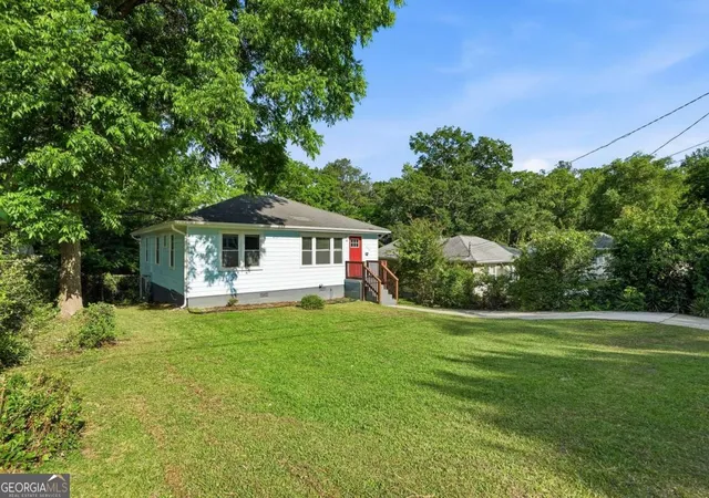 3rd image of 320 Camfield Ct Sw, Atlanta, GA 30310 | MLS# 10764799