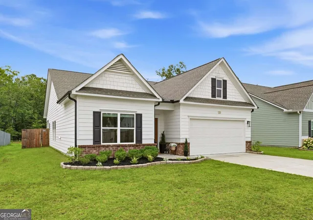 Photo 3 of Single family home for sale at 120 Royal Oak Dr Ne, Rome, GA 30165 | MLS# 10812691 | Listing updated on 2026-09-20