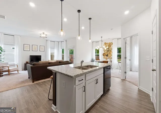 Photo 4 of Single family home for sale at 120 Royal Oak Dr Ne, Rome, GA 30165 | MLS# 10812691 | Listing updated on 2026-09-20