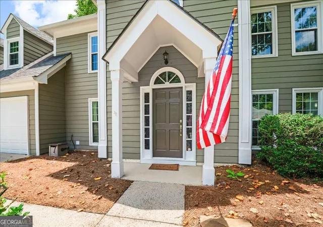 Homes for sale in Johns Creek, GA | 5265 N Hillbrooke Tr, Johns Creek, GA 30005 | MLS# 10803163
