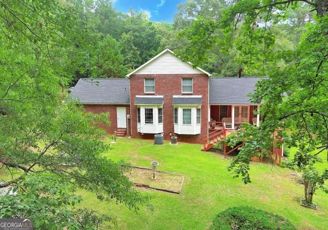 Photo 3 of Single family home for sale at 240 Riverview Rd, Jackson, GA 30233 | MLS# 10832035 | Listing updated on 2026-09-07