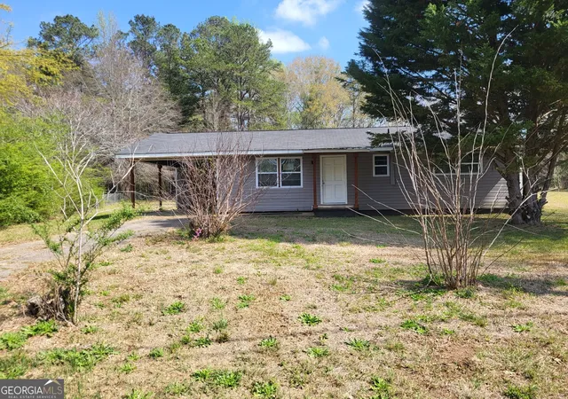 Homes for sale in Lanett, AL | 5202 32Nd St Sw, Lanett, AL 36863 | MLS# 10719398