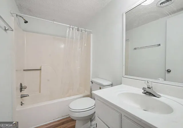 2nd image of 2505 W Broad St, Athens, GA 30606