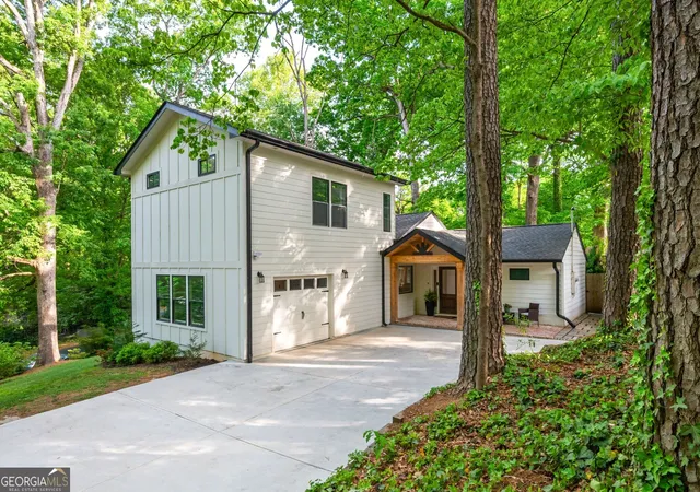 Photo 2 of Single family home for sale at 1461 Lively Ridge Rd Ne, Atlanta, GA 30329 | MLS# 10787597 | Listing updated on 2026-10-07