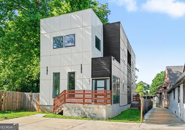 4th image of 1073 Mayson Turner Rd Nw, Atlanta, GA 30314 | MLS# 10764267