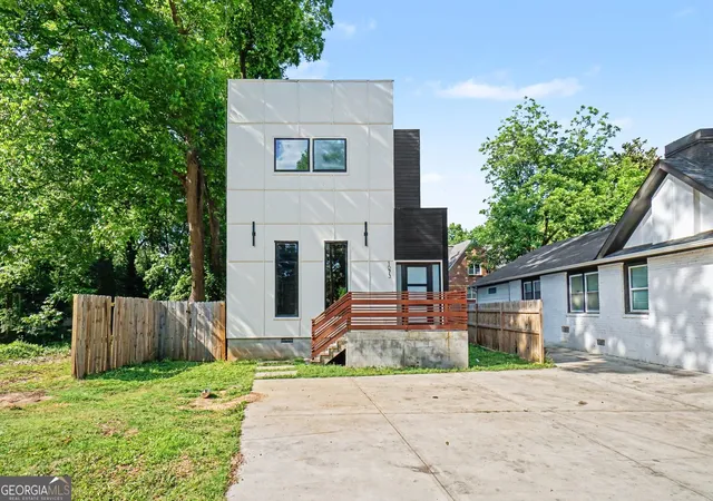 5th image of 1073 Mayson Turner Rd Nw, Atlanta, GA 30314 | MLS# 10764267