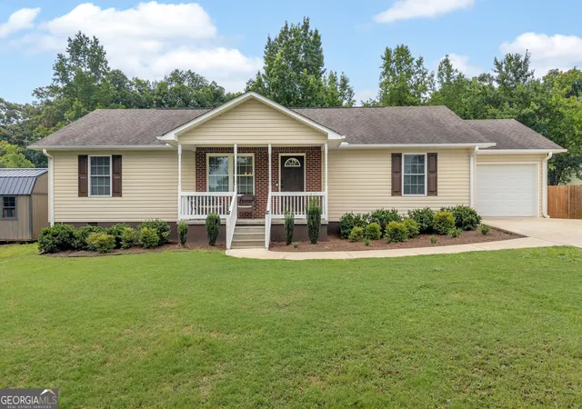 5th image of 423 N Point Cir, Hartwell, GA 30643 | MLS# 10814143