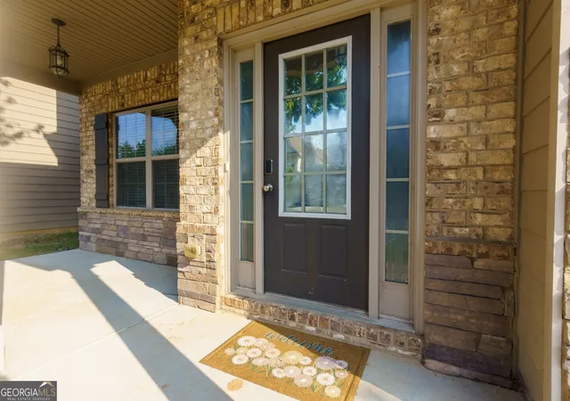 3rd image of 7646 Crawford Ct, Fairburn, GA 30213 | MLS# 10798412