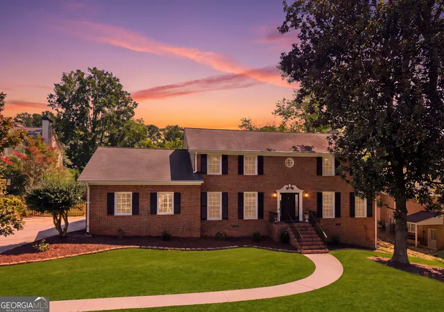 Photo 3 of Single family home for sale at 5157 Lakesprings Dr, Atlanta, GA 30338 | MLS# 10805837 | Listing updated on 2026-09-14