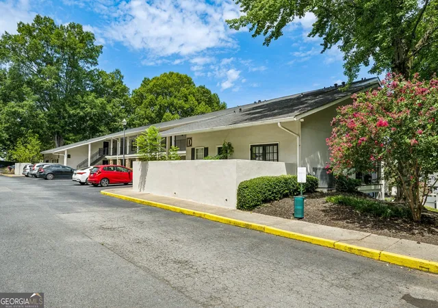 2nd image of 1150 Collier Rd Nw, Atlanta, GA 30318