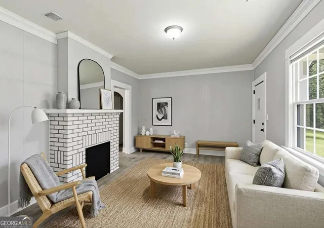 3rd image of 887 Ellis Rd, Stone Mountain, GA 30083 | MLS# 10807685