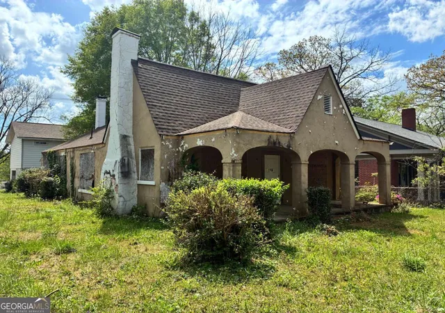 Photo 1 of Sale Pending at 1908 Lakewood Ter Se, Atlanta, GA 30315 | MLS# 10723638 | Listing updated on 2026-09-11