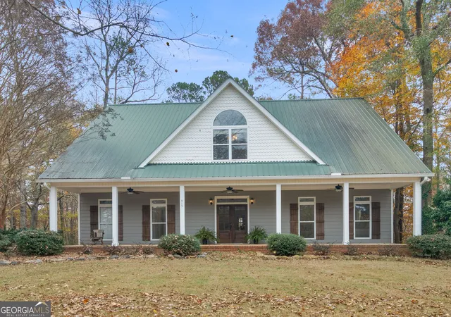 1st image of 915 Rocky Creek Rd, Hampton, GA 30228 | MLS# 10678174