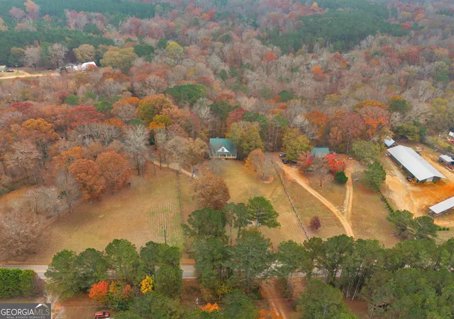 Photo 4 of Single family home for sale at 915 Rocky Creek Rd, Hampton, GA 30228 | MLS# 10678174 | Listing updated on 2026-10-11