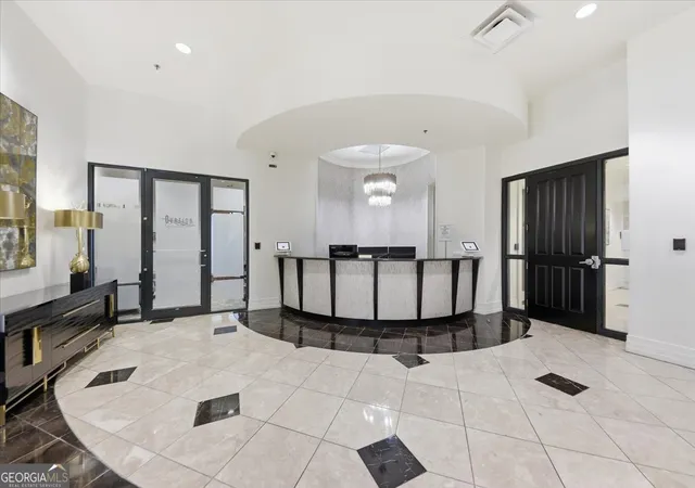 2nd image of 3040 Peaschtree Rd #1514, Atlanta, GA 30305 | MLS# 10718829