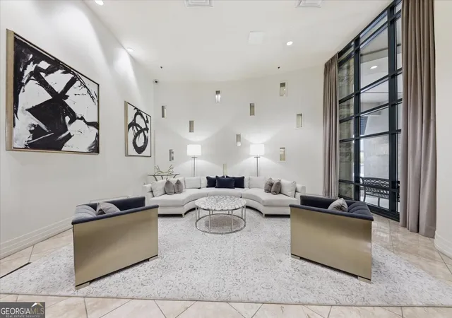 3rd image of 3040 Peaschtree Rd #1514, Atlanta, GA 30305 | MLS# 10718829