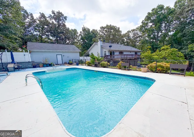 Photo 4 of Single family home for sale at 20 Hickory Forest Ln Nw, Kingston, GA 30145 | MLS# 10830199 | Listing updated on 2026-09-03