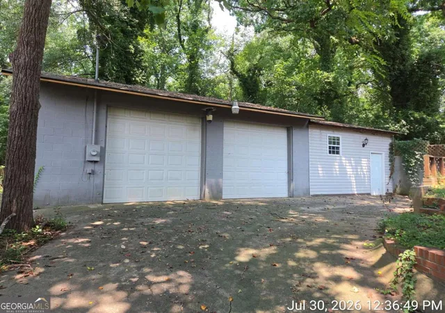 Photo 3 of Single family home for sale at 3173 Pennington Cir SW, Atlanta, GA 30354 | MLS# 10820152 | Listing updated on 2026-08-20