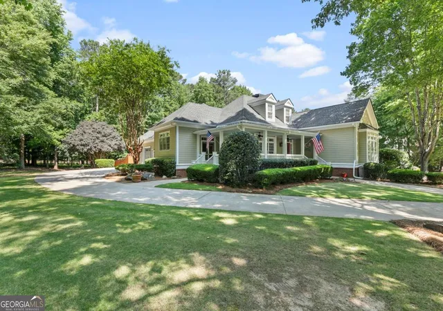 Photo 2 of Single family home for sale at 110 Dresden Pl, Fayetteville, GA 30215 | MLS# 10827463 | Listing updated on 2026-08-31
