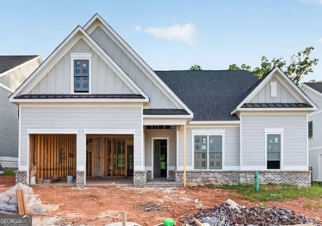Photo 1 of Single family home for sale at 409 Lake Vista Dr, Statham, GA 30666 | MLS# 10815454 | Listing updated on 2026-09-14