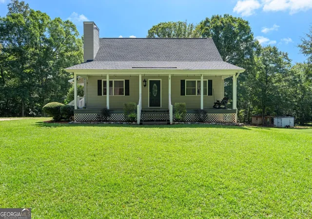 Photo 3 of Single family home for sale at 350 E Harp Rd, Thomaston, GA 30286 | MLS# 10823031 | Listing updated on 2026-09-18