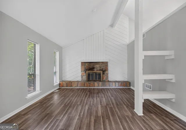Photo 4 of Single family home for sale at 9759 Greenside Way, Douglasville, GA 30135 | MLS# 10829988 | Listing updated on 2026-09-14