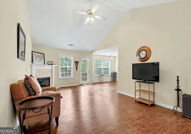Photo 2 of Single family home for sale at 4353 Flat Stone Ln, Snellville, GA 30039 | MLS# 10833696 | Listing updated on 2026-10-17