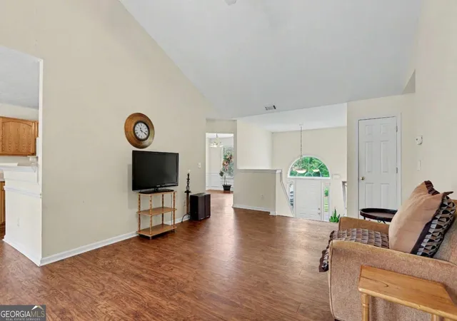 Photo 4 of Single family home for sale at 4353 Flat Stone Ln, Snellville, GA 30039 | MLS# 10833696 | Listing updated on 2026-10-17