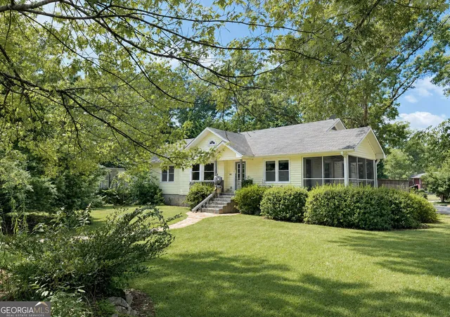 18th image of 906 Mclaurin St, Griffin, GA 30224 | MLS# 10830083