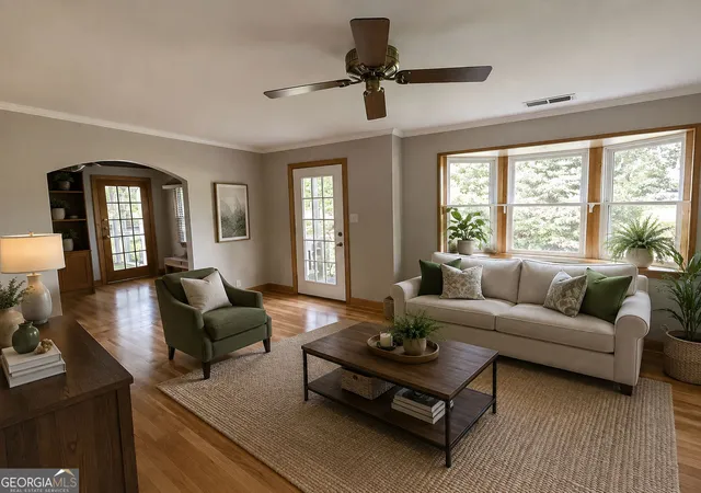 2nd image of 906 Mclaurin St, Griffin, GA 30224 | MLS# 10830083