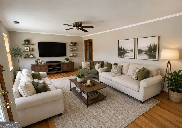 Photo 3 of Sale Pending at 906 Mclaurin St, Griffin, GA 30224 | MLS# 10830083 | Listing updated on 2026-09-08