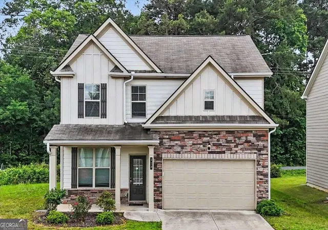 Photo 1 of Single family home for sale at 212 Mcginnis Cir, Calhoun, GA 30701 | MLS# 10776048 | Listing updated on 2026-09-14