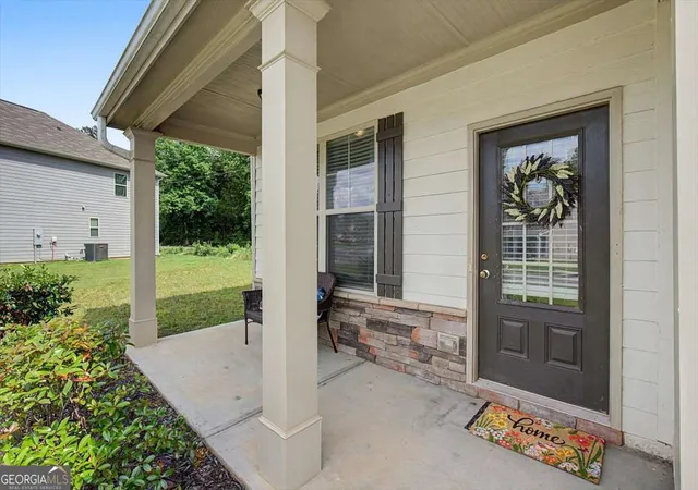 Photo 3 of Single family home for sale at 212 Mcginnis Cir, Calhoun, GA 30701 | MLS# 10776048 | Listing updated on 2026-09-14