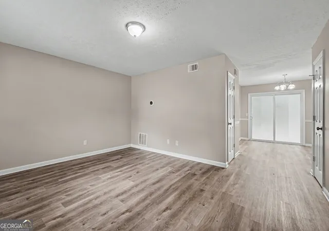 3rd image of 1496 Springleaf Cir Se, Smyrna, GA 30080 | MLS# 10811577