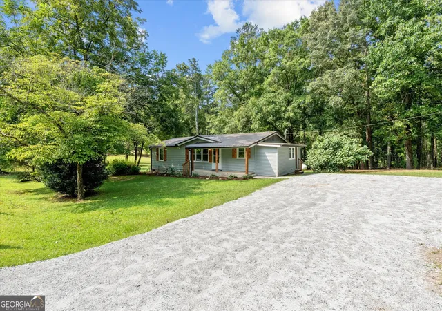 2nd image of 1229 Georgia Ave S, Bremen, GA 30110 | MLS# 10815553