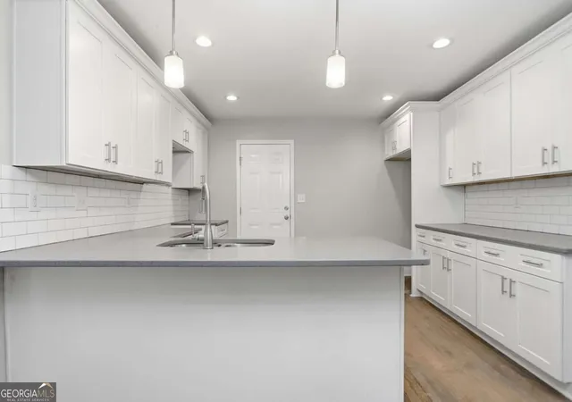 Photo 3 of Single family home for sale at 1633 Pine Glen Cir, Decatur, GA 30035 | MLS# 10832861 | Listing updated on 2026-09-23