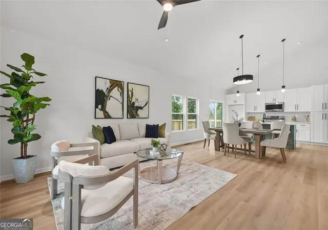 3rd image of 1674 Mary George Ave Nw, Atlanta, GA 30318 | MLS# 10821773