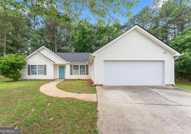 1st image of 216 Cane Avenue Se, Social Circle, GA 30025 | MLS# 10773547