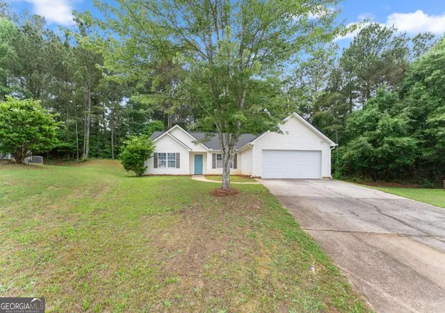 2nd image of 216 Cane Avenue Se, Social Circle, GA 30025 | MLS# 10773547
