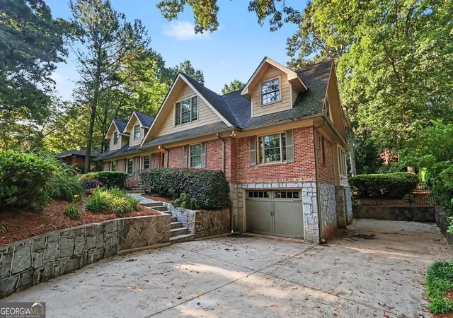 69th image of 804 Pinetree Dr, Decatur, GA 30030 | MLS# 10812869