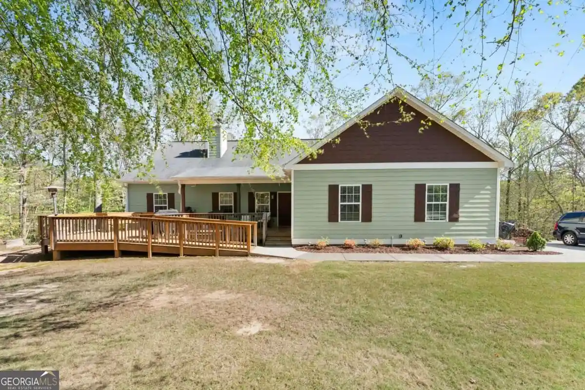 Single family home for sale at 334 Old White Oak Trl, Dawsonville, GA 30534 | MLS# 10874113