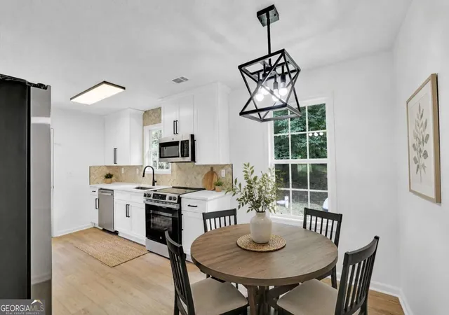 4th image of 4311 Willow Springs Rd, Dallas, GA 30132 | MLS# 10774020